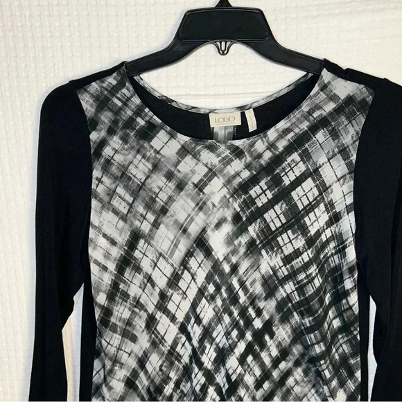 Logo Lori Goldstein Top Womens Small Black White Gray Diagonal Plaid Sheer Front - Picture 5 of 9